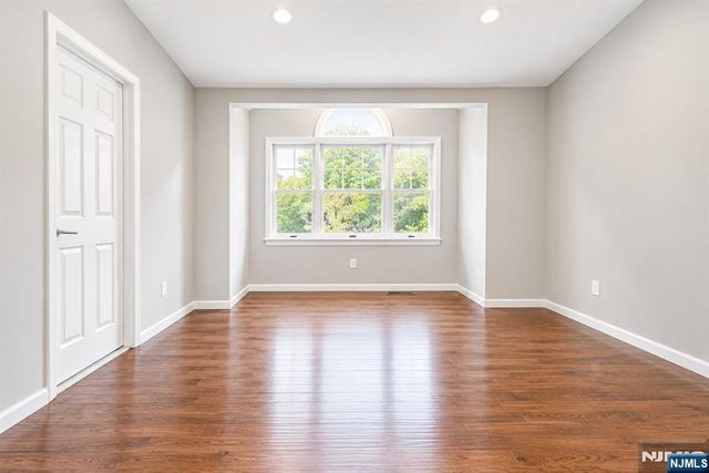 479 Undercliff Avenue, Edgewater, NJ 07020