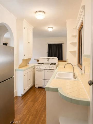 115 E Garfield, Glendale, CA 91205