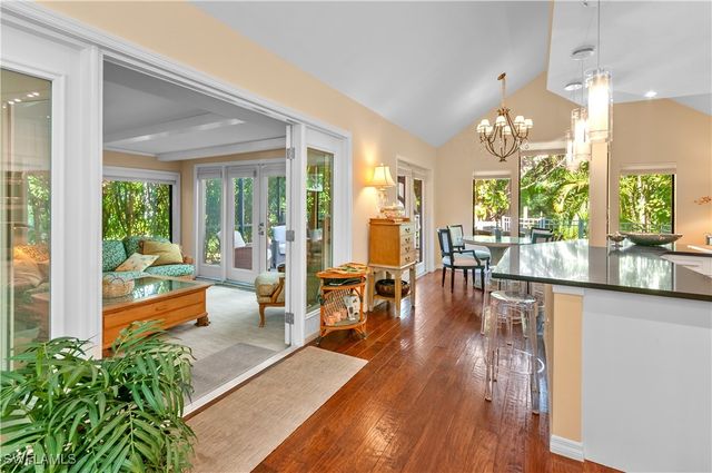 1313 Solana RD W A3, Naples, FL 34103