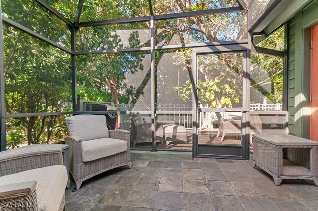 1313 Solana RD W A3, Naples, FL 34103