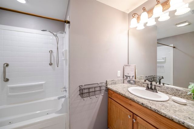 385 Garden View Dr, Houma, LA 70364