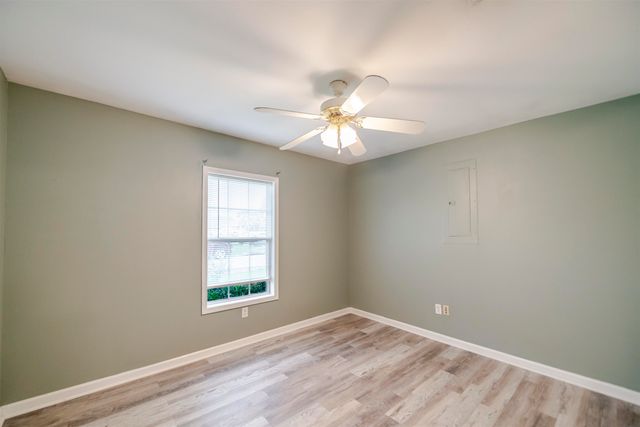 385 Garden View Dr, Houma, LA 70364