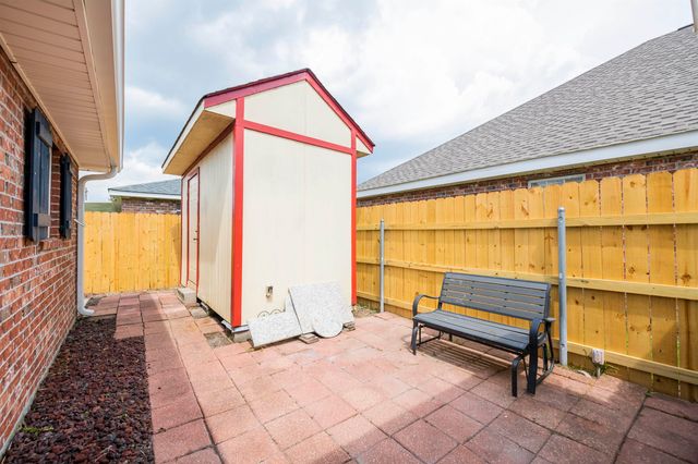 385 Garden View Dr, Houma, LA 70364