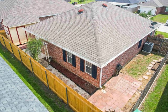 385 Garden View Dr, Houma, LA 70364