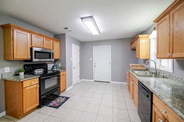 385 Garden View Dr, Houma, LA 70364