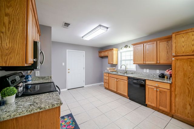 385 Garden View Dr, Houma, LA 70364