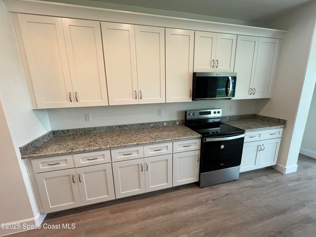 490 Gallash Street SW 31, Palm Bay, FL 32908