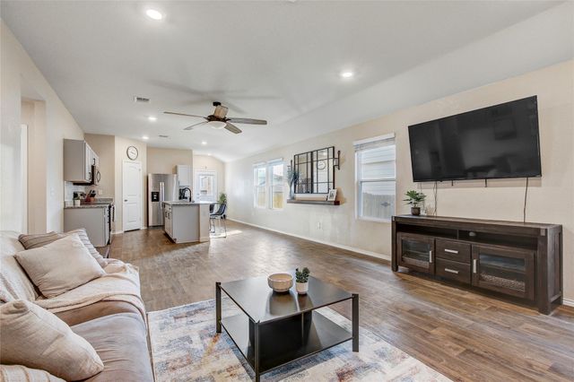 12224 Token TRL, Elgin, TX 78621