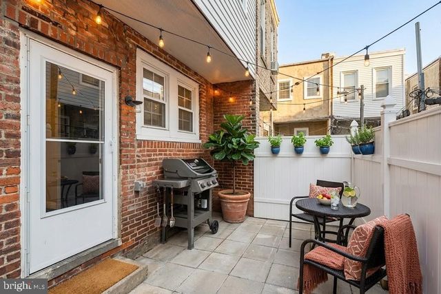 2310 FERNON ST, Philadelphia, PA 19145