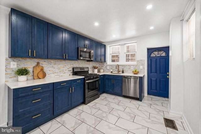 2310 FERNON ST, Philadelphia, PA 19145