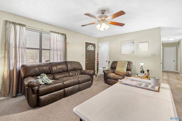 205 Greenwood Avenue, Boaz, AL 35957