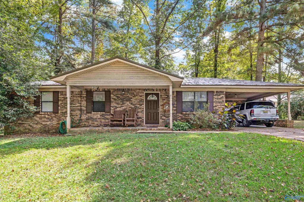 205 Greenwood Avenue, Boaz, AL 35957