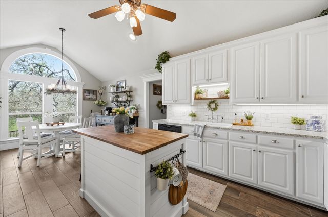 4103 Cross Bend Drive, Arlington, TX 76016