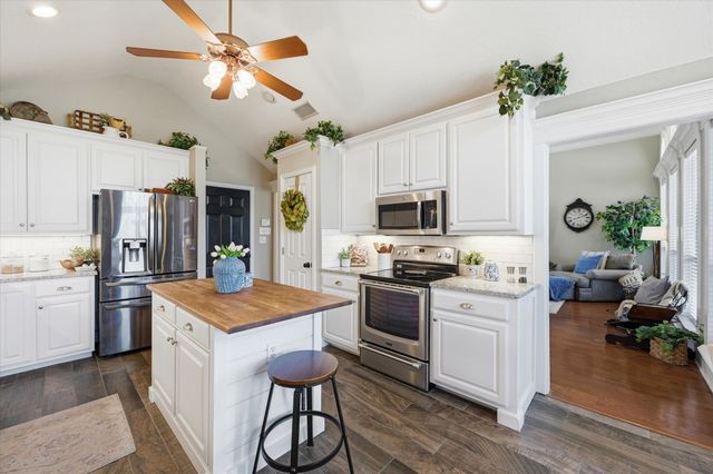 4103 Cross Bend Drive, Arlington, TX 76016