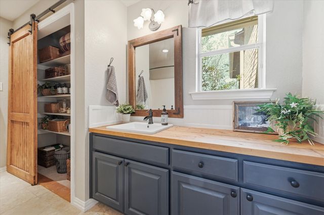 4103 Cross Bend Drive, Arlington, TX 76016