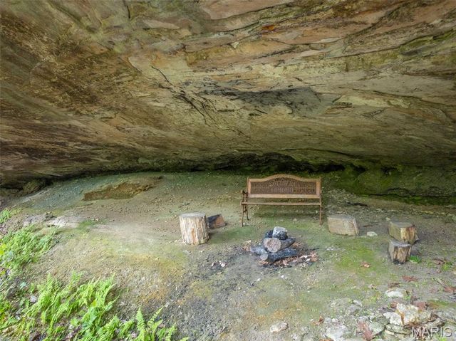 21127 Sonnen Weg, Marthasville, MO 63383