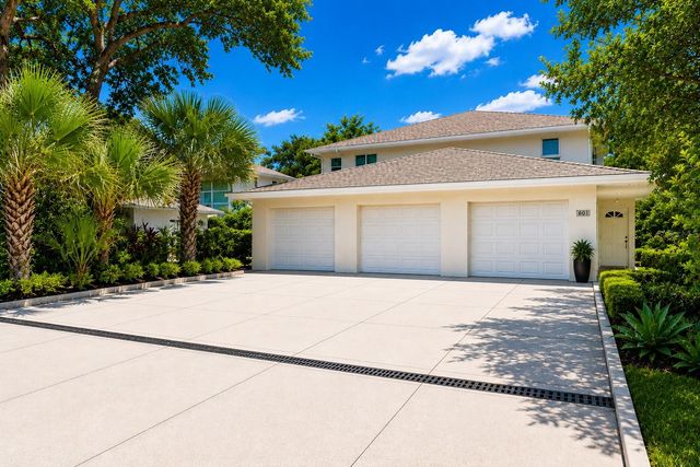 601 E 2ND AVENUE, New Smyrna Beach, FL 32169