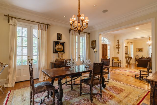 6108 Robin Hill Rd, Nashville, TN 37205