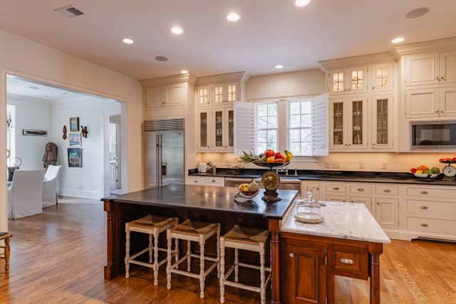 6108 Robin Hill Rd, Nashville, TN 37205
