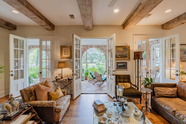 6108 Robin Hill Rd, Nashville, TN 37205