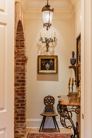 6108 Robin Hill Rd, Nashville, TN 37205