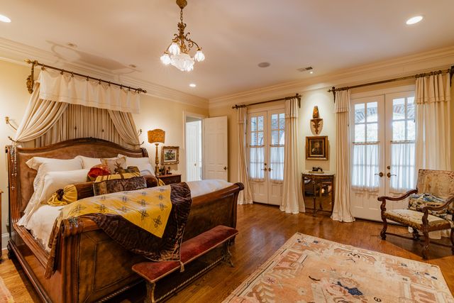 6108 Robin Hill Rd, Nashville, TN 37205