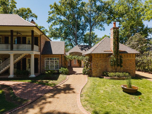 6108 Robin Hill Rd, Nashville, TN 37205
