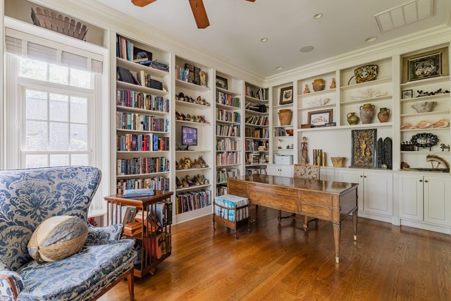 6108 Robin Hill Rd, Nashville, TN 37205