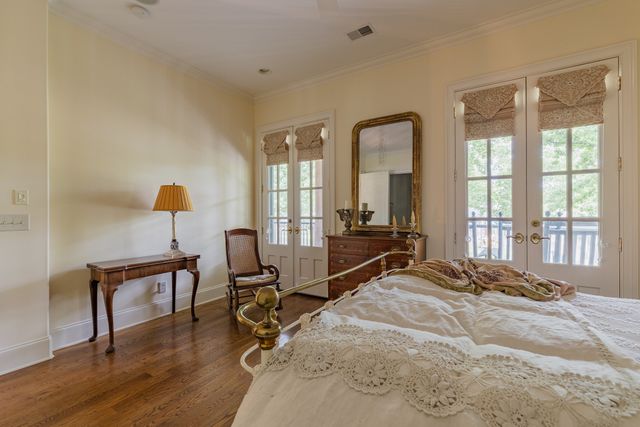 6108 Robin Hill Rd, Nashville, TN 37205