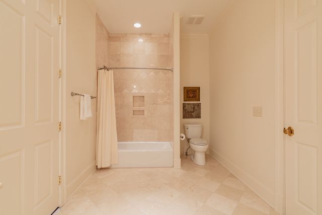 6108 Robin Hill Rd, Nashville, TN 37205