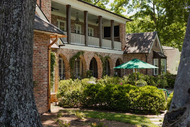 6108 Robin Hill Rd, Nashville, TN 37205