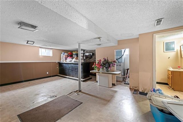 2930 N 64th Terrace, Kansas City, KS 66104