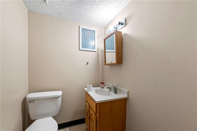 2930 N 64th Terrace, Kansas City, KS 66104