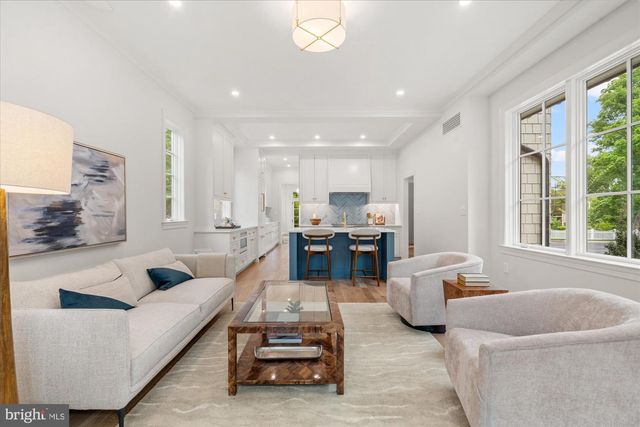 1004 VIRGINIA AVE, Alexandria, VA 22302