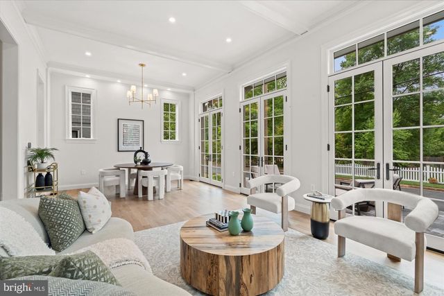 1004 VIRGINIA AVE, Alexandria, VA 22302