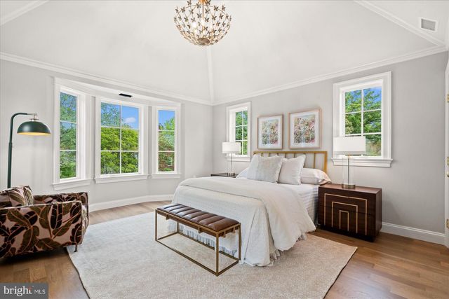 1004 VIRGINIA AVE, Alexandria, VA 22302