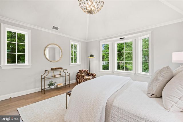 1004 VIRGINIA AVE, Alexandria, VA 22302