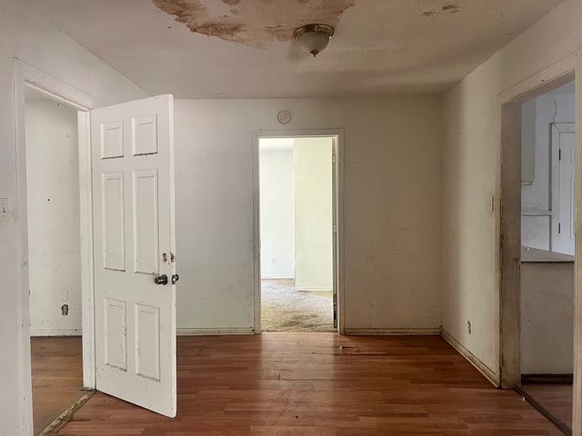 1107 Wayne Street, Fort Worth, TX 76117