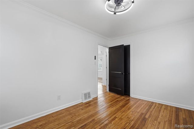1717 Lindbergh Street, Wyandotte, MI 48192