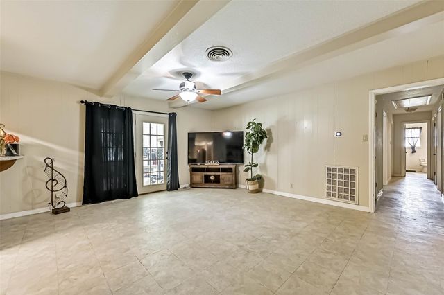 103 Deaton Street, Freeport, TX 77541