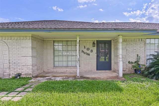 103 Deaton Street, Freeport, TX 77541