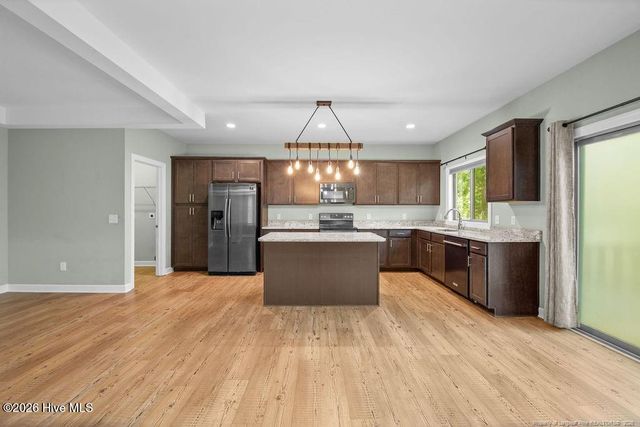 648 Bunting Place, Vass, NC 28394