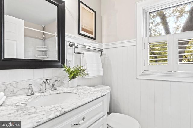 6118 SLIGO MILL RD NE, Washington, DC 20011