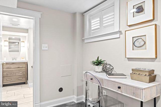 6118 SLIGO MILL RD NE, Washington, DC 20011