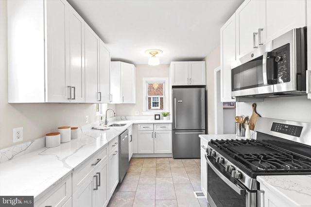 6118 SLIGO MILL RD NE, Washington, DC 20011