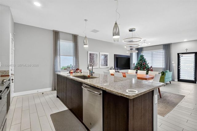 4740 NW 84th Ave 4740, Doral, FL 33166