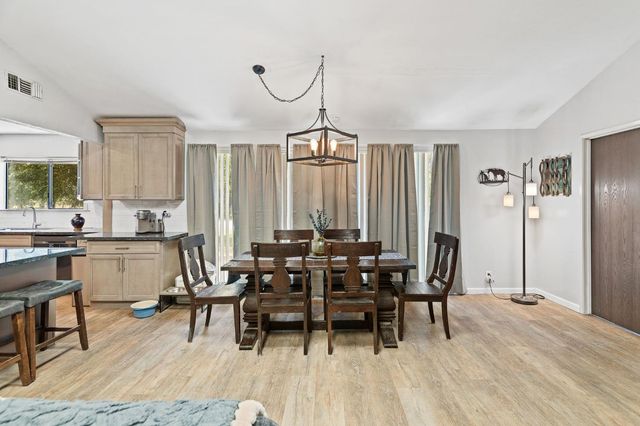 7610 Lakeridge Cir, Elk Grove, CA 95624