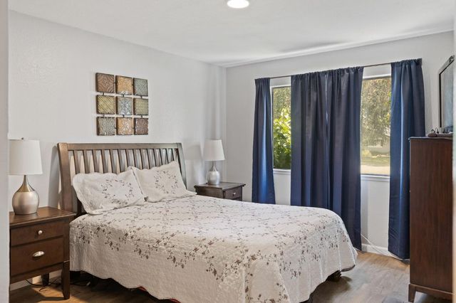 7610 Lakeridge Cir, Elk Grove, CA 95624