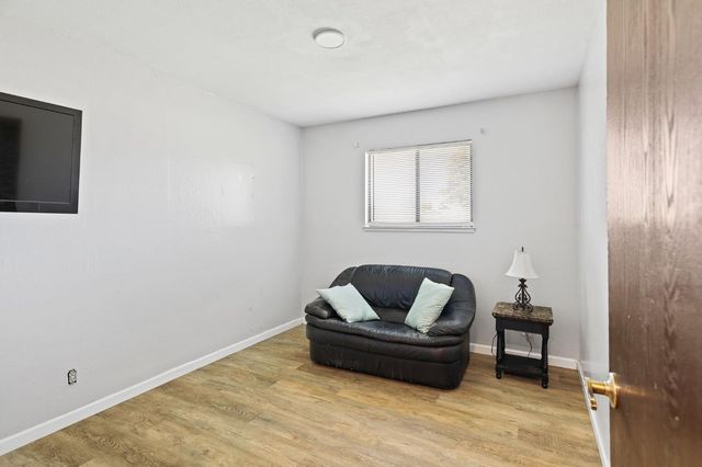 7610 Lakeridge Cir, Elk Grove, CA 95624