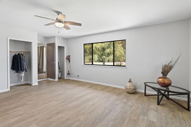 7610 Lakeridge Cir, Elk Grove, CA 95624